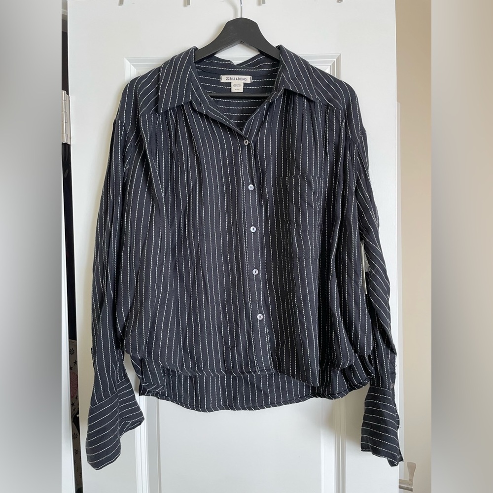Billabong long sleeved button up